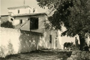 1_2 Vista parcial de l'ermita i la Costa, ca 1960 (Bca. MuVIM. Arxiu A. Roig)