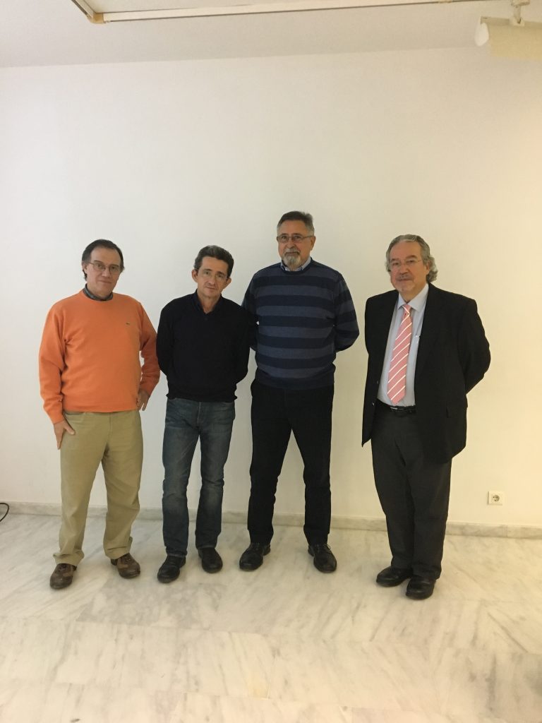 El Dr.Tornero amb Enric Marco i Ximo Grau coordinadors del Cicle de Conferenciants I Pasqual Molina que va presentar l'acte.
